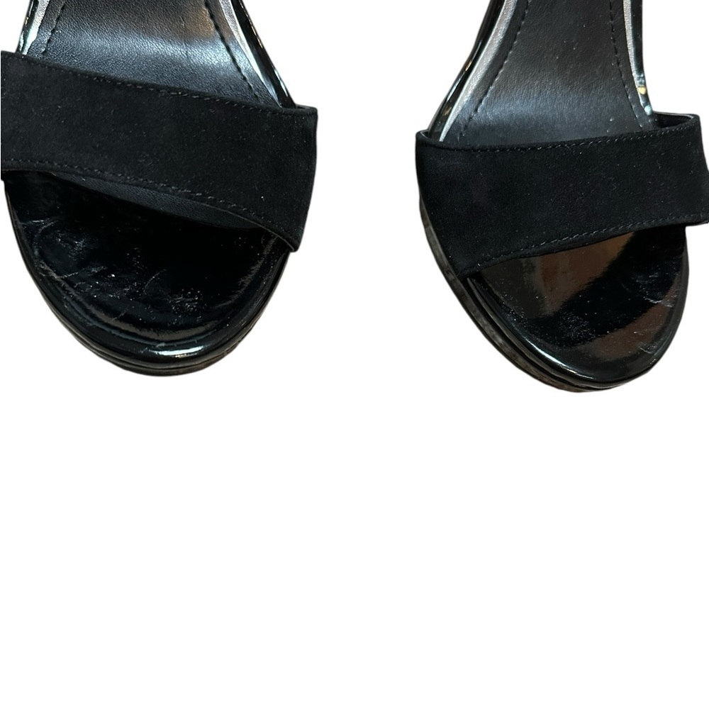 White House Black Market Aubrey sandals - Picture 4 of 5